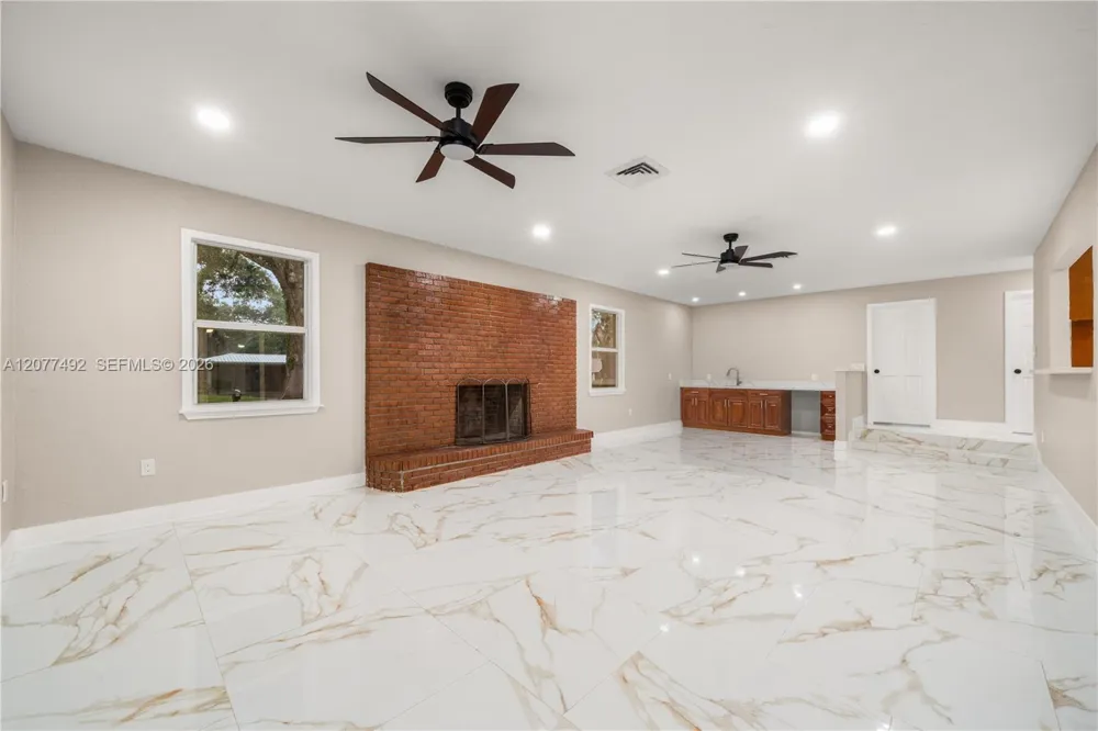 1050 knollwood Cir Other City - In The State Of Florida, FL 33873