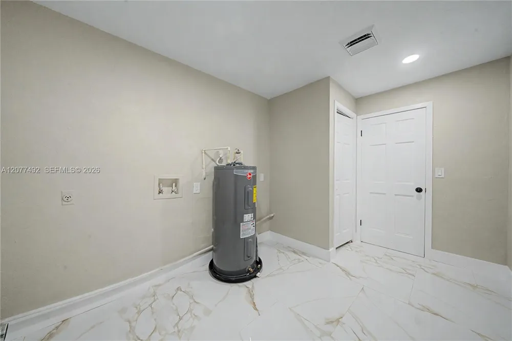 1050 knollwood Cir Other City - In The State Of Florida, FL 33873