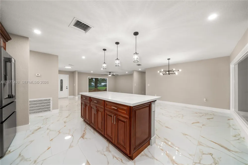 1050 knollwood Cir Other City - In The State Of Florida, FL 33873