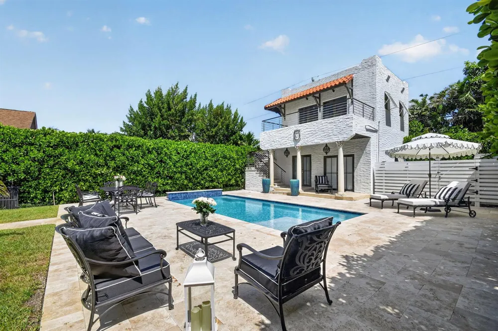 807 Ardmore Road West Palm Beach, FL 33401