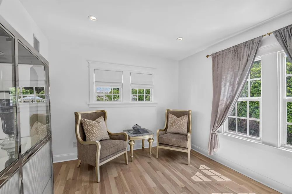 807 Ardmore Road West Palm Beach, FL 33401