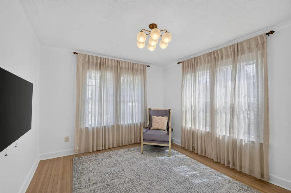 807 Ardmore Road West Palm Beach, FL 33401