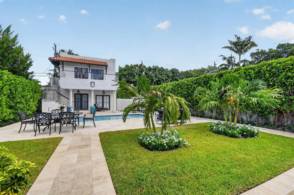 807 Ardmore Road West Palm Beach, FL 33401