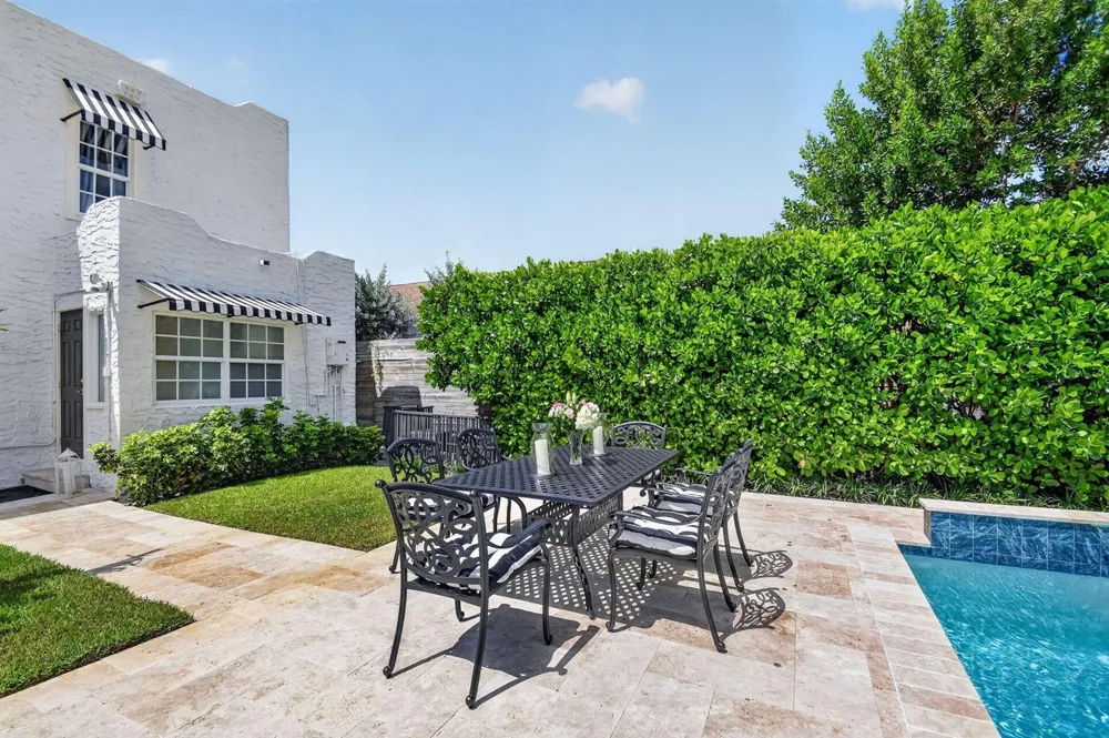 807 Ardmore Road West Palm Beach, FL 33401
