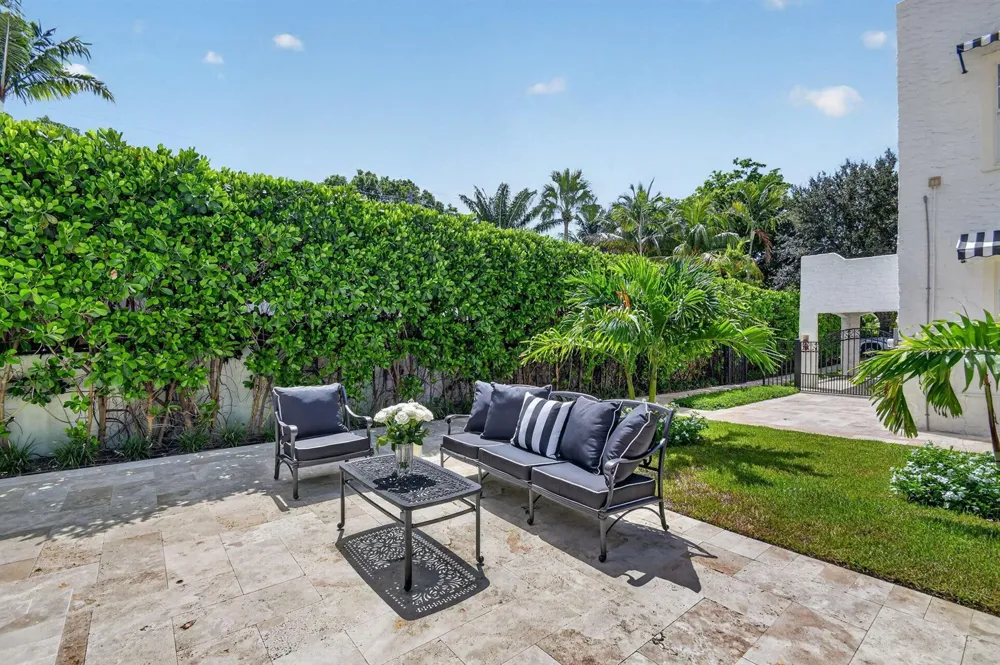 807 Ardmore Road West Palm Beach, FL 33401