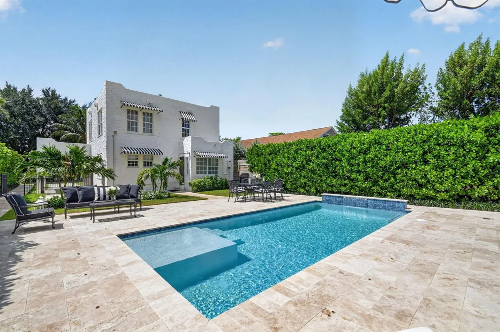 807 Ardmore Road West Palm Beach, FL 33401