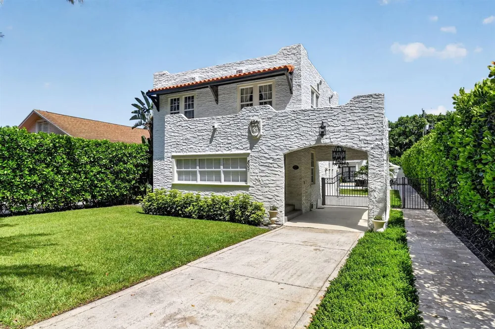 807 Ardmore Road West Palm Beach, FL 33401