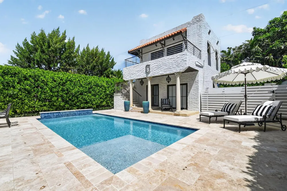 807 Ardmore Road West Palm Beach, FL 33401
