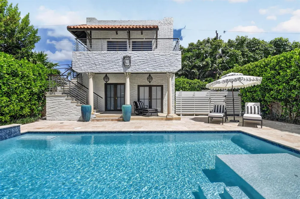 807 Ardmore Road West Palm Beach, FL 33401