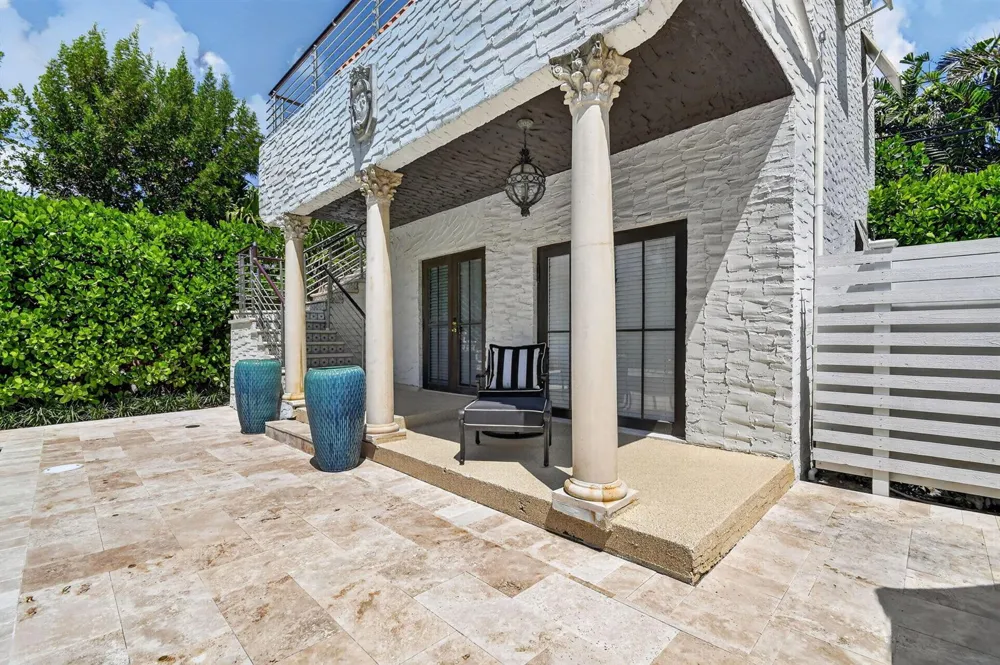 807 Ardmore Road West Palm Beach, FL 33401