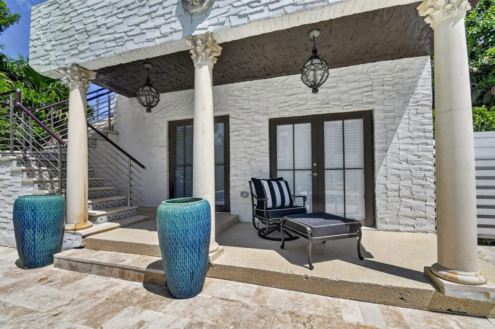 807 Ardmore Road West Palm Beach, FL 33401