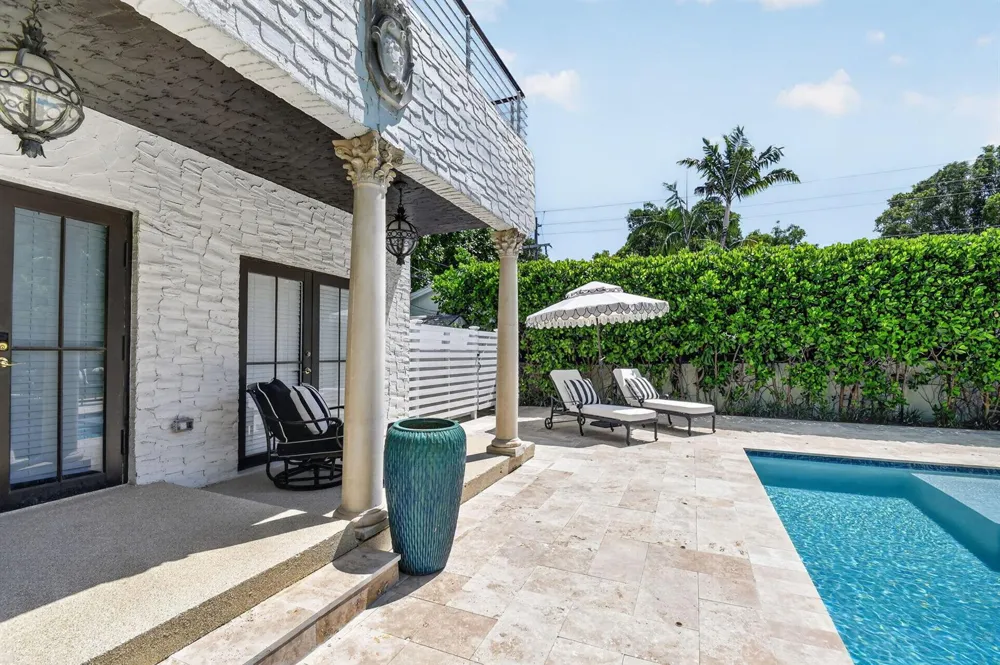 807 Ardmore Road West Palm Beach, FL 33401