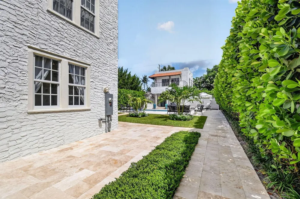807 Ardmore Road West Palm Beach, FL 33401