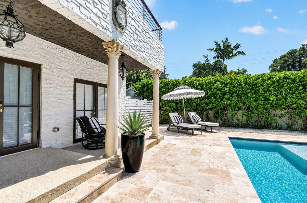 807 Ardmore Road West Palm Beach, FL 33401