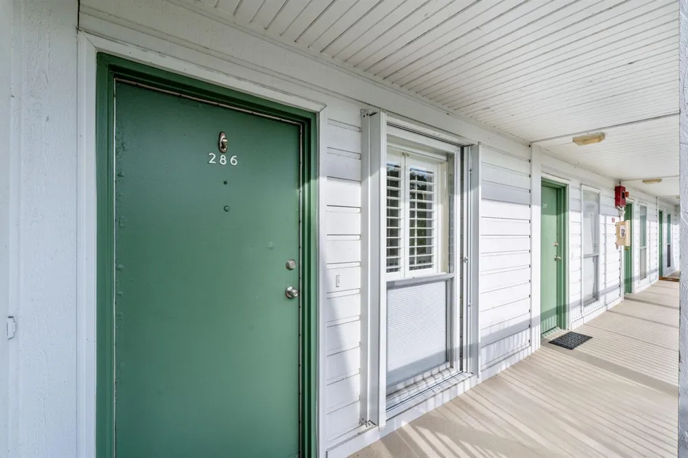 286 Cypress Point Drive Palm Beach Gardens, FL 33418