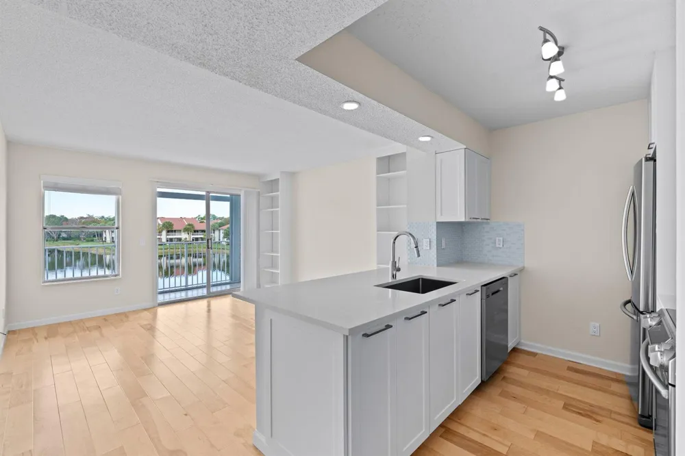 286 Cypress Point Drive Palm Beach Gardens, FL 33418