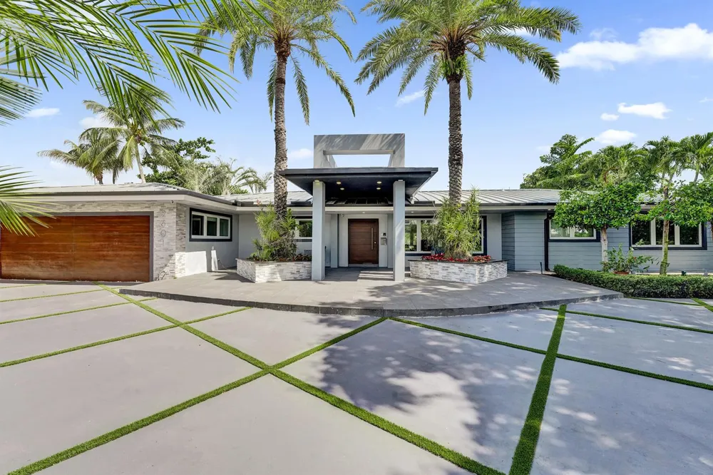 2601 NE 29TH STREET Fort Lauderdale, FL 33306