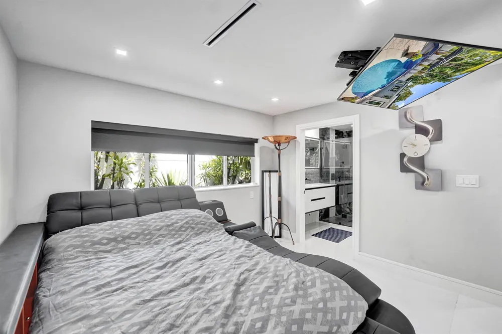 2601 NE 29TH STREET Fort Lauderdale, FL 33306