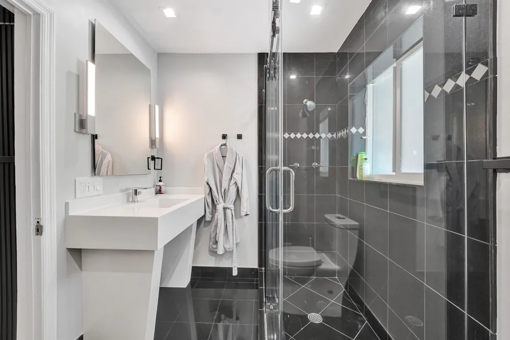 2601 NE 29TH STREET Fort Lauderdale, FL 33306