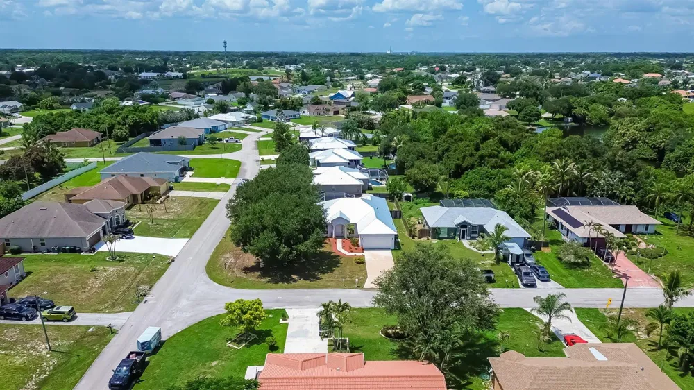 2742 SW Slade Place Port St. Lucie, FL 34953