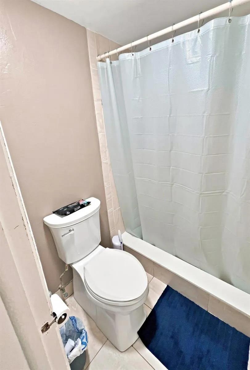 6575 W Oakland Park Boulevard #101 Lauderhill, FL 33313