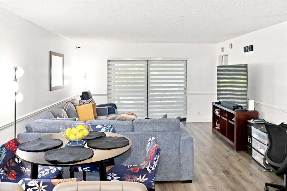 6575 W Oakland Park Boulevard #101 Lauderhill, FL 33313