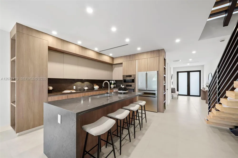 1433 SW 20th St Miami, FL 33145