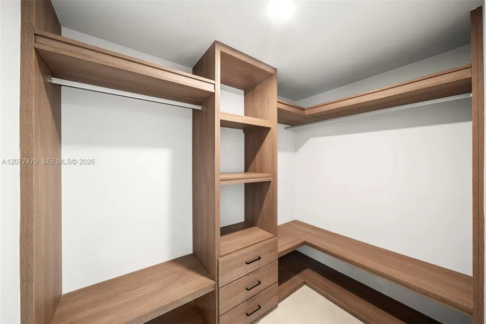1433 SW 20th St Miami, FL 33145