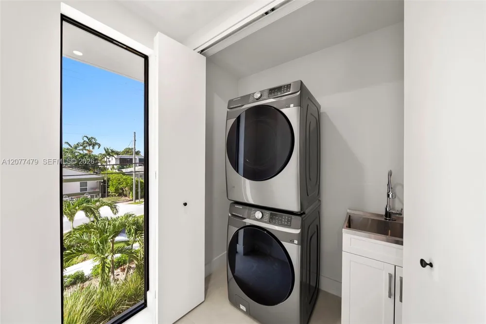 1433 SW 20th St Miami, FL 33145