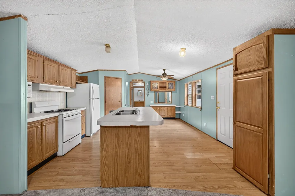 9455 E Lane Drive Grant Township, MI 49437