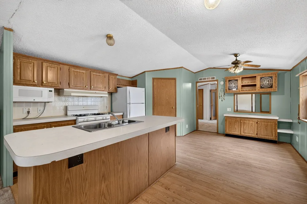 9455 E Lane Drive Grant Township, MI 49437