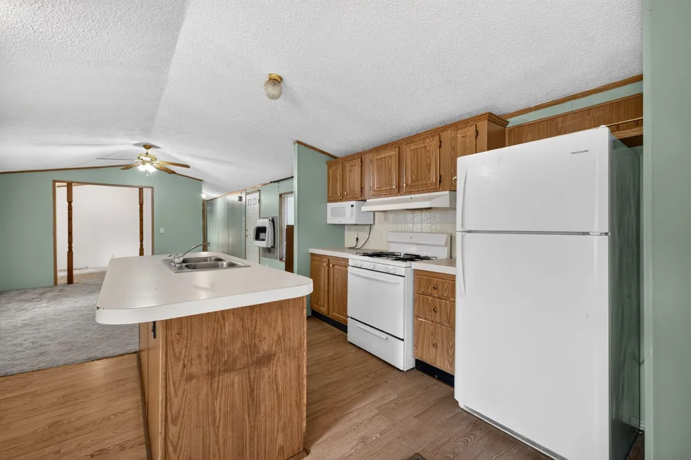 9455 E Lane Drive Grant Township, MI 49437