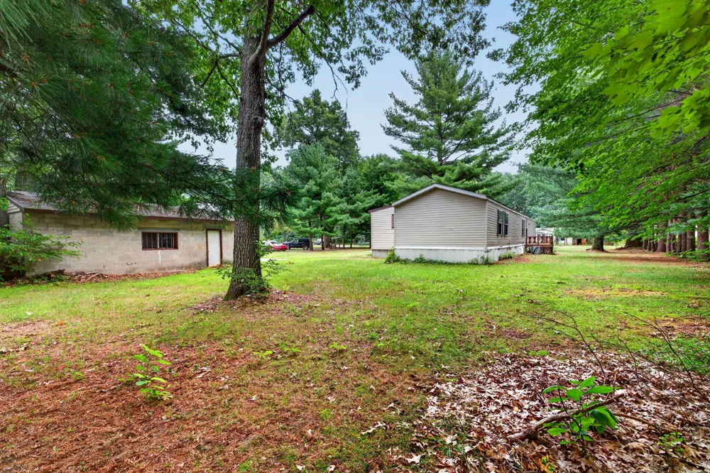 9455 E Lane Drive Grant Township, MI 49437