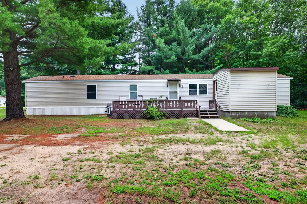9455 E Lane Drive Grant Township, MI 49437