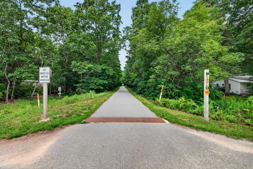 9455 E Lane Drive Grant Township, MI 49437