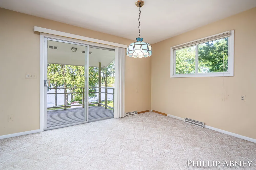 8391 Cowan Lake Drive NE Grattan Township, MI 49341