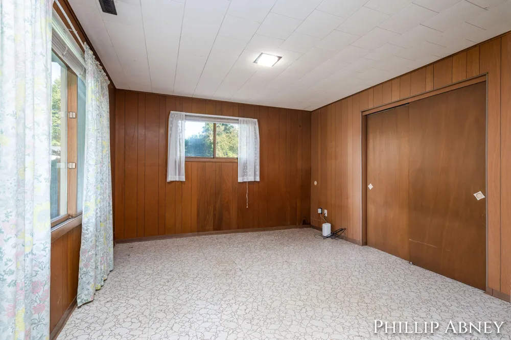 8391 Cowan Lake Drive NE Grattan Township, MI 49341