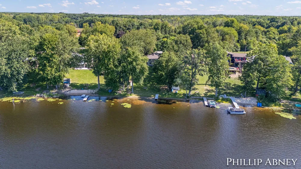 8391 Cowan Lake Drive NE Grattan Township, MI 49341