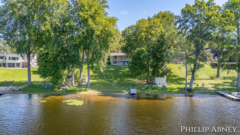 8391 Cowan Lake Drive NE Grattan Township, MI 49341