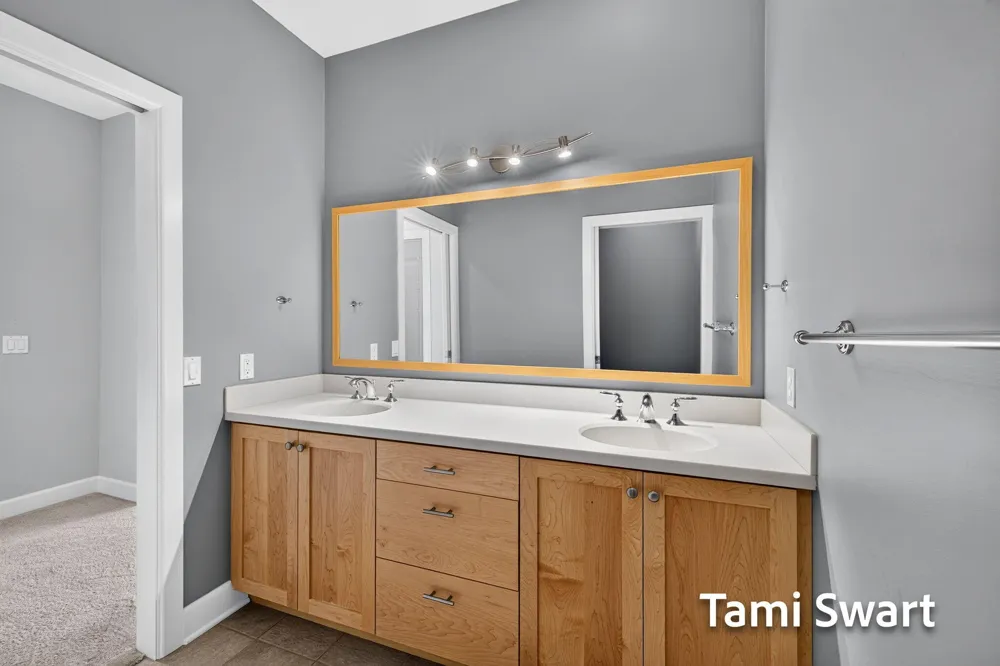 917 W Savidge Street #16 Spring Lake Village, MI 49456