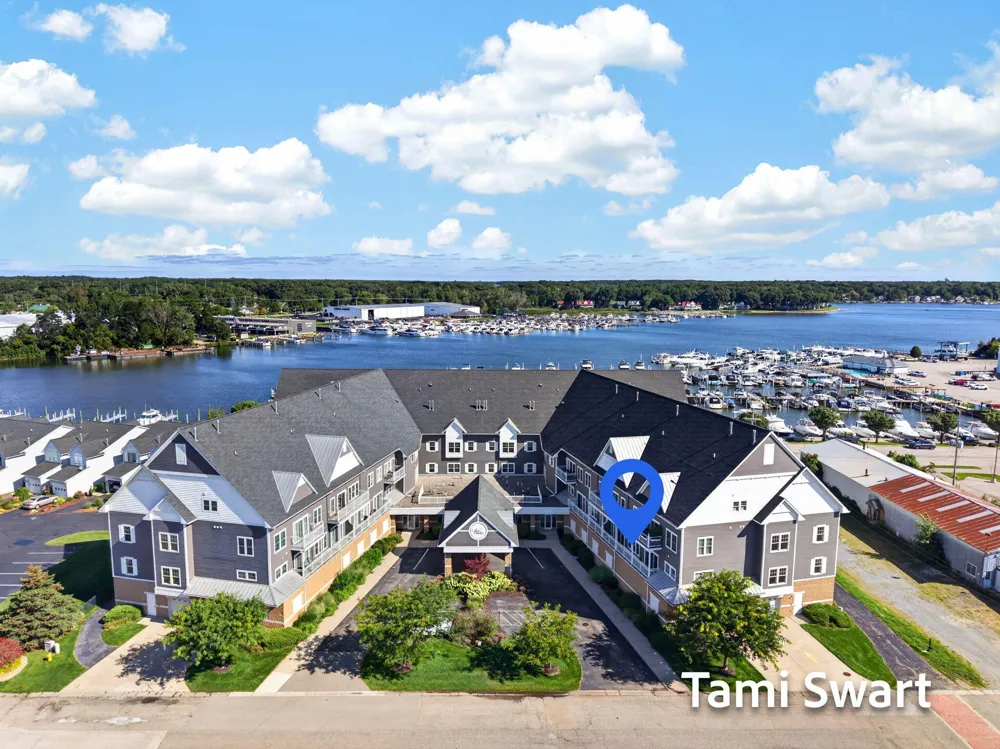 917 W Savidge Street #16 Spring Lake Village, MI 49456