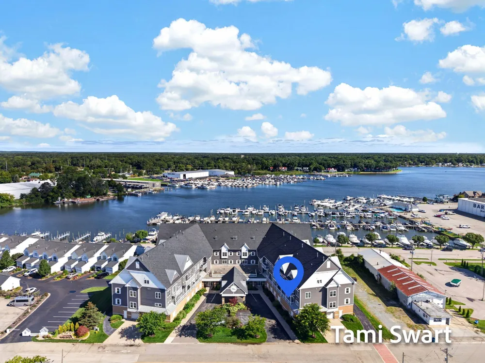 917 W Savidge Street #16 Spring Lake Village, MI 49456