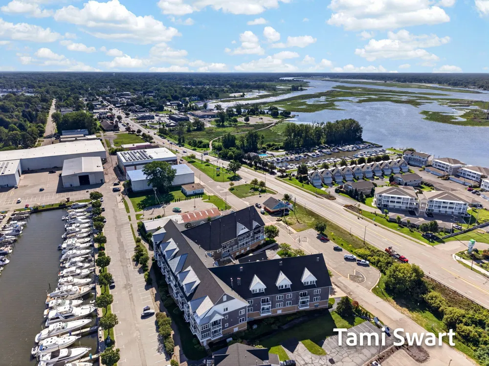 917 W Savidge Street #16 Spring Lake Village, MI 49456