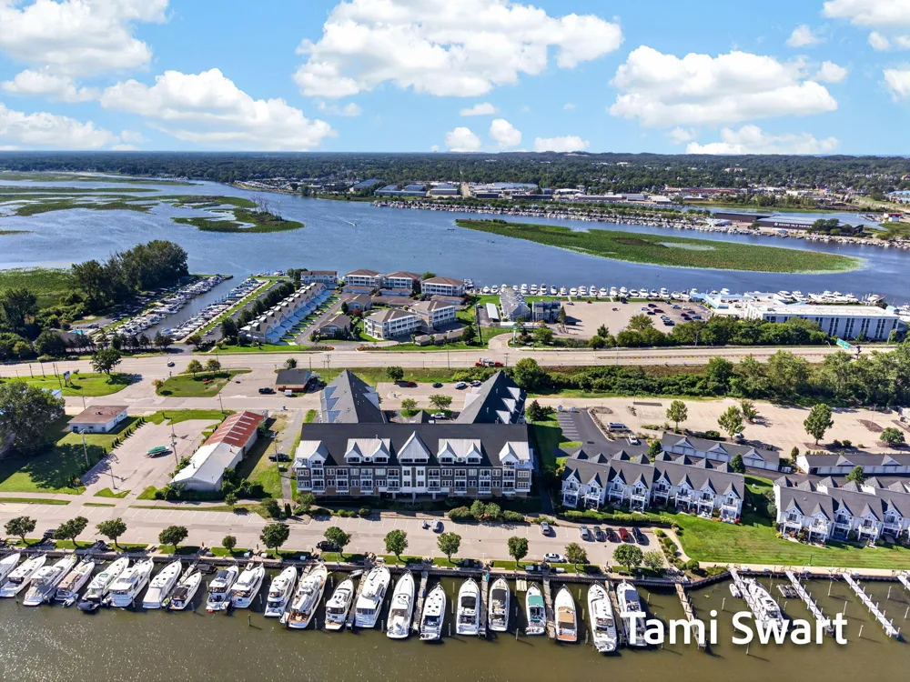 917 W Savidge Street #16 Spring Lake Village, MI 49456