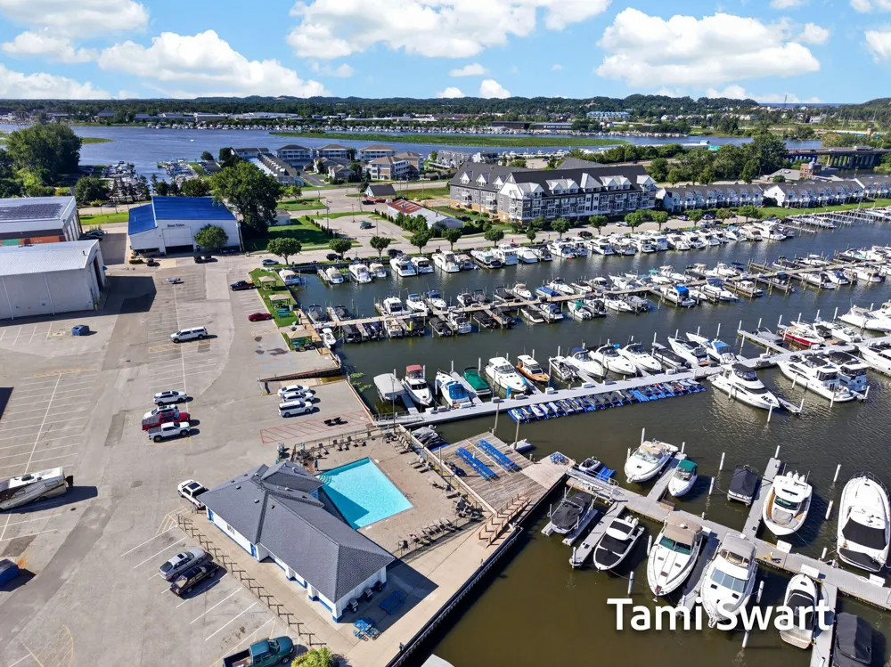 917 W Savidge Street #16 Spring Lake Village, MI 49456