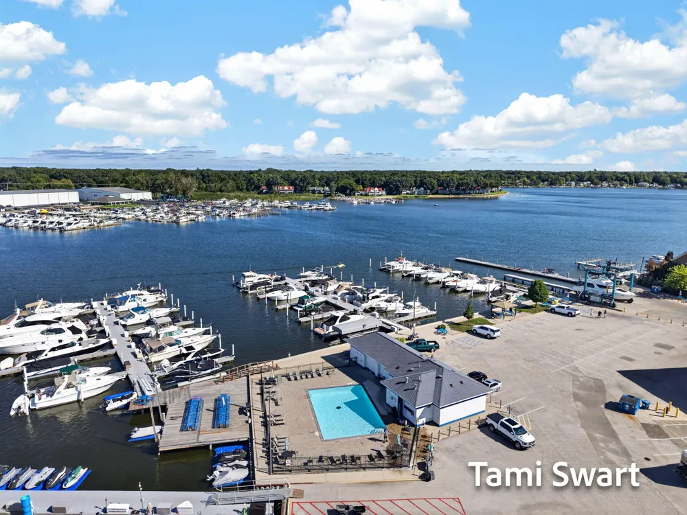 917 W Savidge Street #16 Spring Lake Village, MI 49456