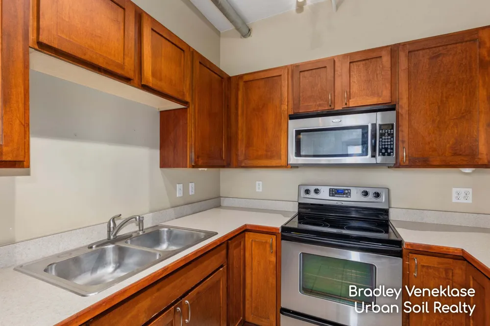 600 Broadway Avenue NW #131 Grand Rapids City, MI 49504