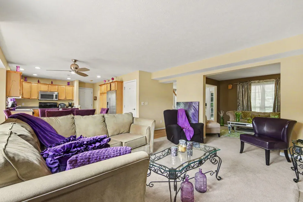 6627 Winter Creek Road Norton Shores City, MI 49444