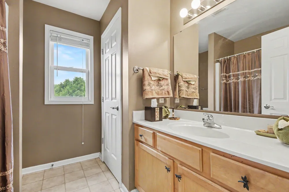 6627 Winter Creek Road Norton Shores City, MI 49444