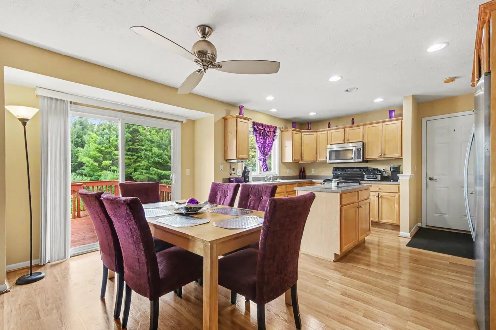 6627 Winter Creek Road Norton Shores City, MI 49444